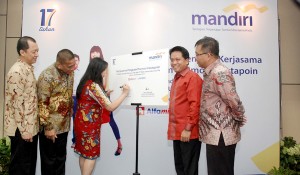 Bank Mandiri dan ALfamidi (3)