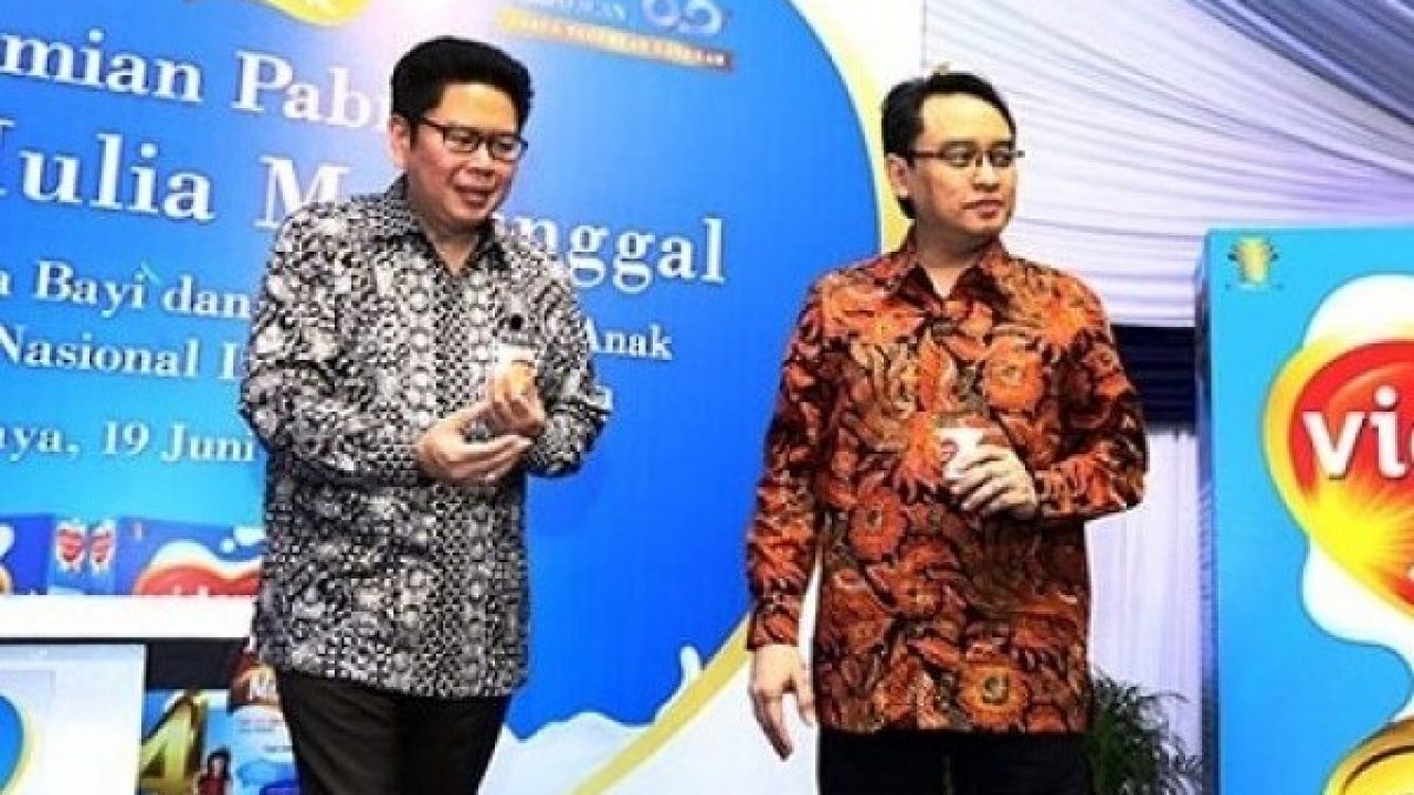 Men tom manodagi xudo onamni eshakda sikdim (ruscha)