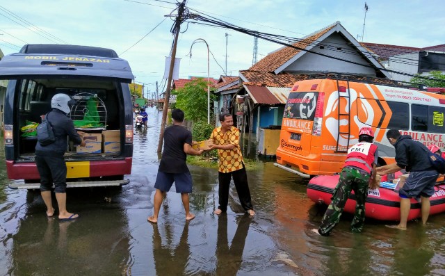 Bri Bangun Posko Dan Salurkan Sembako Untuk Korban Banjir Pantura Infobanknews 6240