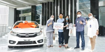 BNI Kantor Wilayah 15 Berikan Apresiasi Mobil untuk Merchant Terbaik