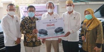 Penyerahan Hadiah Program JakOne Vaganza 2021