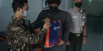 BRI Apresiasi Pria Baik yang Viral di Sosial Media Gara-gara Nemu Uang Segepok