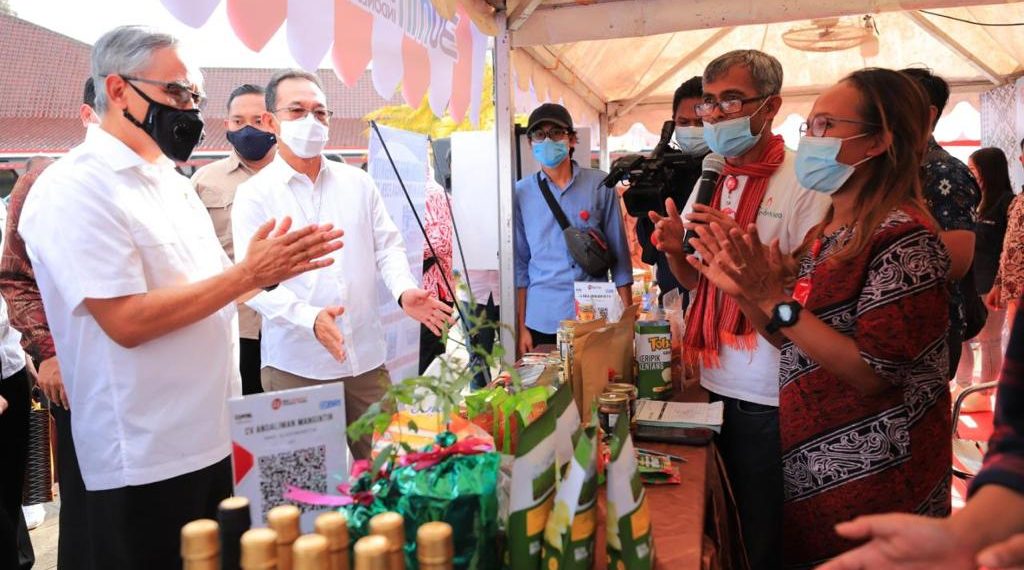 Bangkitkan Ekonomi, OJK Gelar Festival UMKM Toba Vaganza