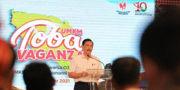 Di Depan Pimpinan OJK, Luhut Curhat Soal Pinjol Ilegal