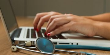 Tips Permudah Telekonsultasi Online dengan Dokter