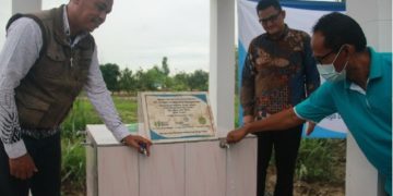 Insight Investments Management Bangun Sumur Artesis untuk Warga di Jawa Tengah