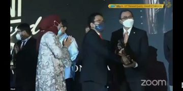 Chandra Asri Petrochemical Raih SNI Award 2021