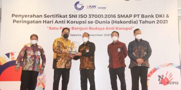 Bank DKI Terima Sertifikat Sistem Manajemen Anti Penyuapan