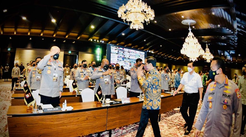 Presiden Ajak Polri Turut Kawal Realisasi Investasi