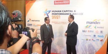 Puluhan BUMN, BUMD dan Swasta Raih Penghargaan Human Capital & Performance Award 2021