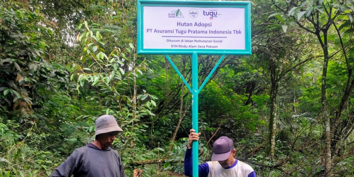 Tugu Insurance Dukung Keuangan Berkelanjutan Dengan Program Adopsi Pohon