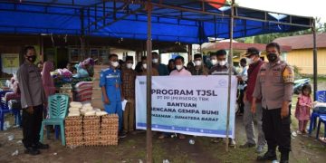 PTPP Salurkan Bantuan ke Korban Bencana di Serang dan Pasaman Barat