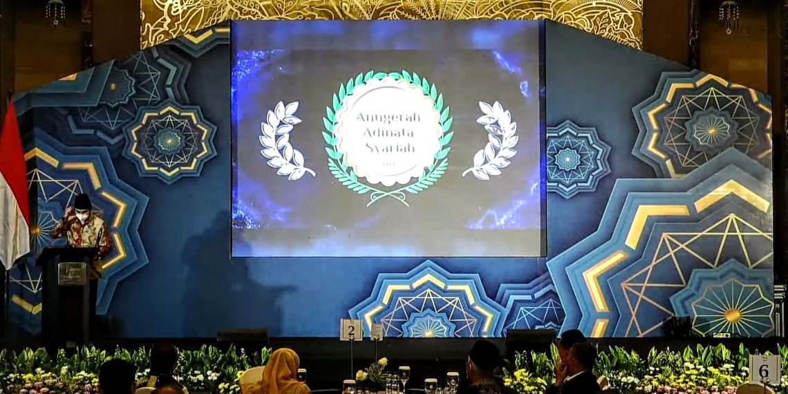Ini Sembilan Pemprov Terima Anugerah Adinata Syariah