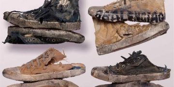 Makin Nyeleneh, Balenciaga Jual Sepatu Rusak Seharga Rp26 Juta