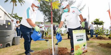 PPATK dan BNI Tanam Pohon Untuk Peringati 2 Dekade APU-PPT