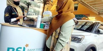 Dorong Investasi Emas di Masyarakat, BSI Lakukan Program Hujan Emas