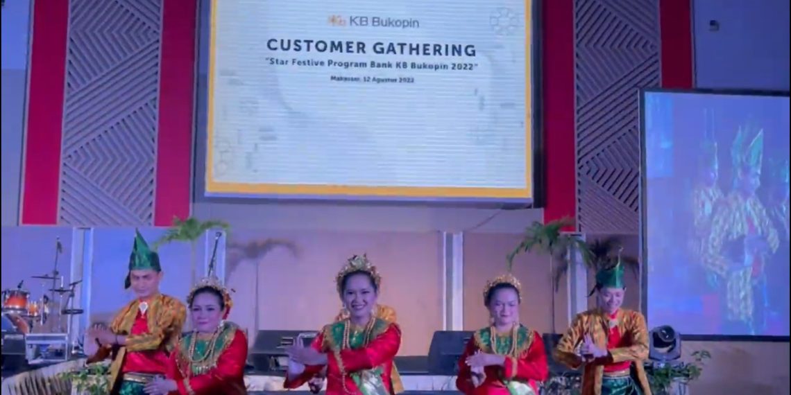 Nasabah KB Bukopin Antusias Sambut Star Festive di Makassar