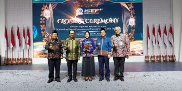 BCA Syariah Raih Penghargaan Bank Syariah Terkontributif dari BI