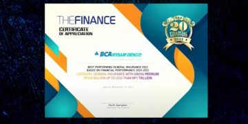 Kinerja Ciamik, BCA Insurance Raih Top 20 Financial Institution Awards 2022