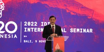 Cadangan Nikel Melimpah, RI Siap Produksi Baterai Mobil Listrik di Kuartal II-2024