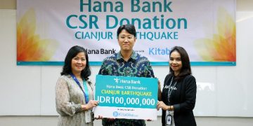 Bank Hana Serahkan Bantuan Untuk Korban Gempa Cianjur