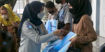 Jasa Raharja Beri Santunan Korban Kecelakaan Bus di Magetan