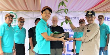 Perbaiki Lahan Kritis, NEC Indonesia Tanam Ribuan Pohon