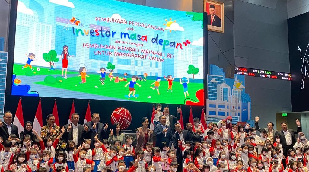 Main Hall BEI Kembali Dibuka, OJK Harap jadi Motivasi Anak Sejak Dini Untuk Investasi