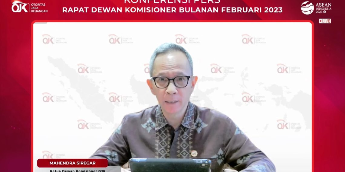 Sektor Jasa Keuangan Stabil dan Tumbuh Positif 