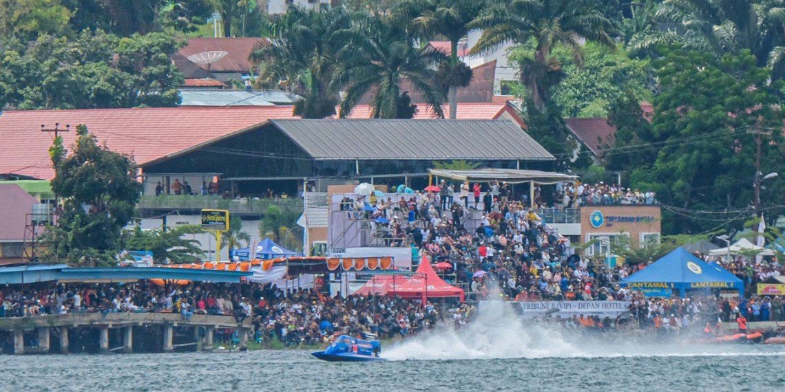 F1PowerBoat Danau Toba Raup Ekonomi Rp330 Miliar
