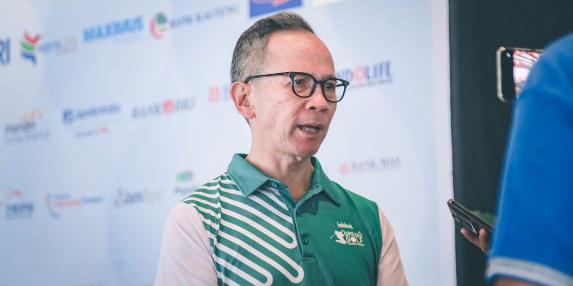 Ketua Dewan Komisioner OJK.