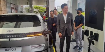 Ada Ultra-Fast Charging di Plaza Indonesia, Isi Baterai Mobil Listrik Cuma 18 Menit