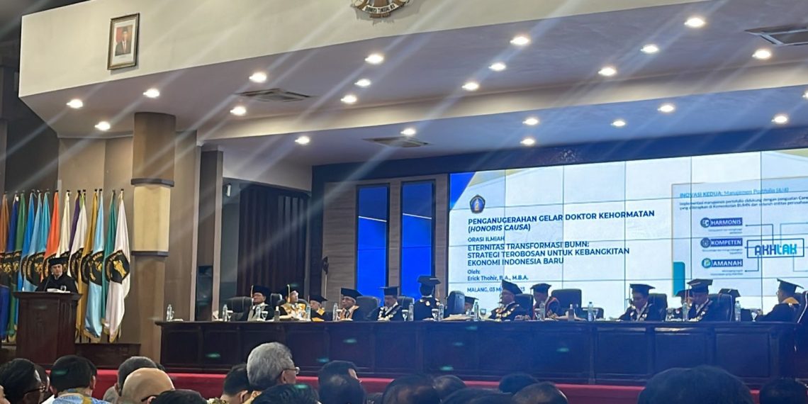 Dianugerahi Doktor HC, Erick Thohir: Kita Kelola Transformasi Gajah