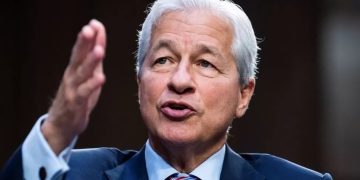 Bos JPMorgan Tegaskan Krisis Perbankan Belum Berakhir