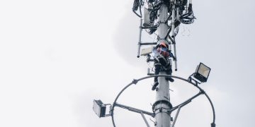 Tingkatkan Kualitas Layanan, Coverage Smartfren Melonjak 12,3%