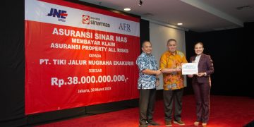 Asuransi Sinar Mas Bayar Klaim Property All Risks JNE Senilai Rp38 Miliar