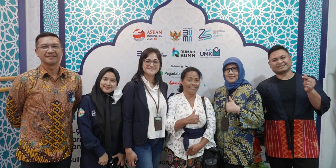 Keren! Pengrajin Asal Bali Ajak 1.200 Orang jadi Nasabah PNM Mekaar