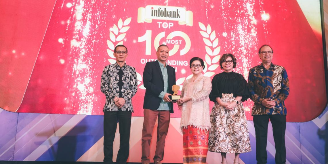 Ketua Dewan Audit OJK Raih Infobank Top 100 Most Outstanding Women 2023