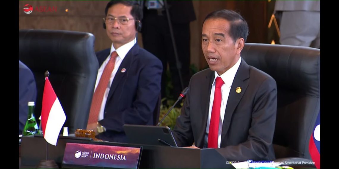Di KTT Asean Jokowi Minta Kolaborasi Pemerintah dan Parlemen Diperkuat