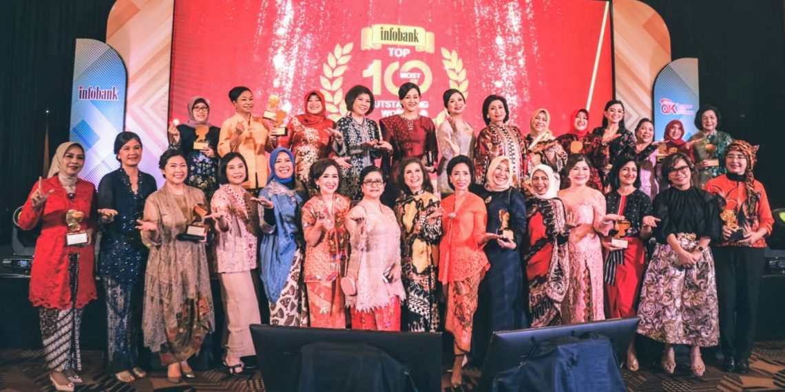 100 Eksekutif Wanita Dianugerahi “Top 100 Most Outstanding Women 2023”