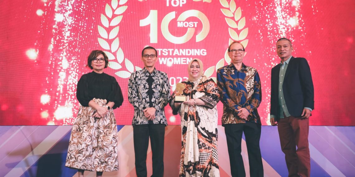 Siti Aisyah Bank Kaltimtara Masuk 100 Wanita Berpengaruh di Industri Keuangan Versi Infobank