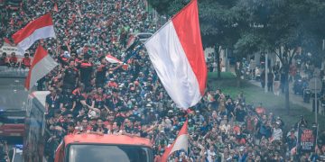 Antusias Masyarakat Sambut Arak-Arakan Timnas U-22 SEA Games 2023