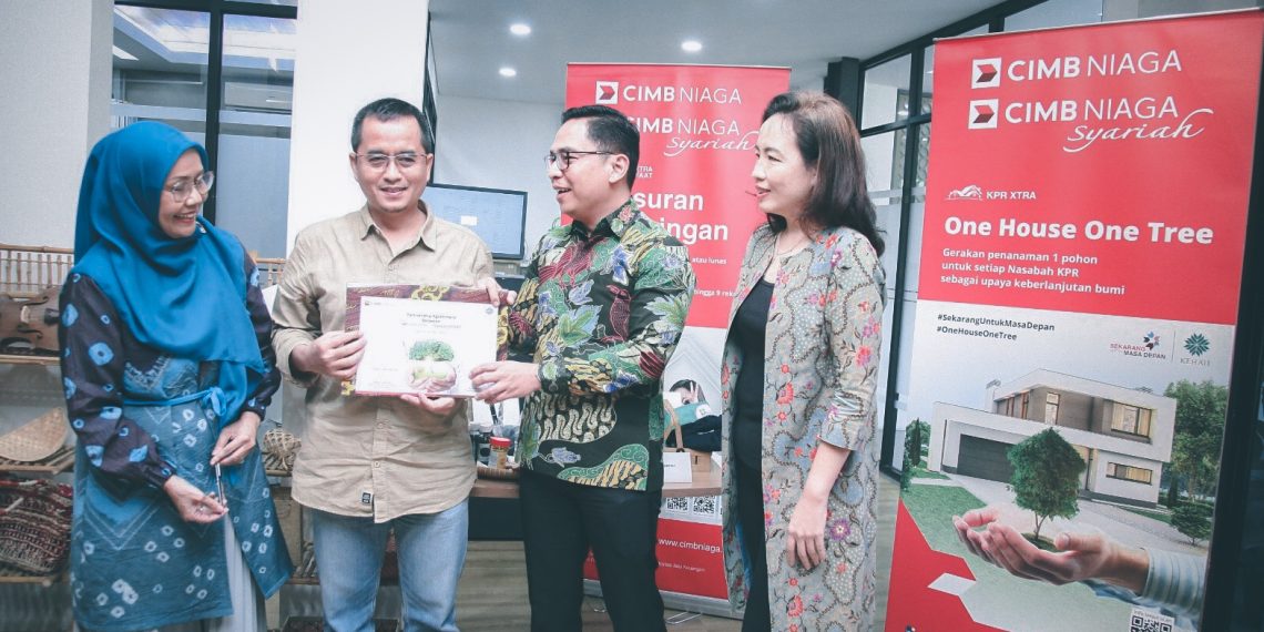 CIMB Niaga dan KEHATI Hadirkan Program KPR One House One Tree