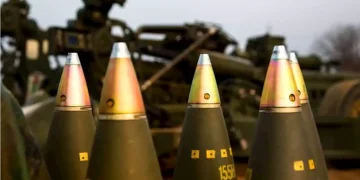 Uni Eropa Klaim Telah Pasok 200.000 Peluru Artileri ke Ukraina