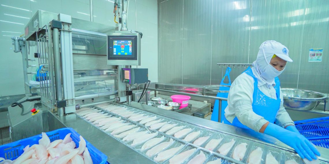 Dorong Hidup Sehat, Regal Springs Indonesia Kampanyekan Gerakan Makan Ikan