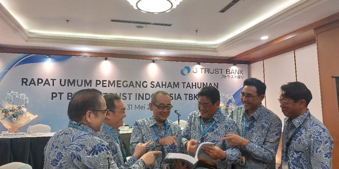 Gelar RUPST, J Trust Bank Kembali Tunjuk Ritsuo Fukadai sebagai Dirut