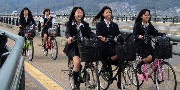 Angka Kelahiran Merosot, Anak Muda Jepang Terancam Punah di 2030