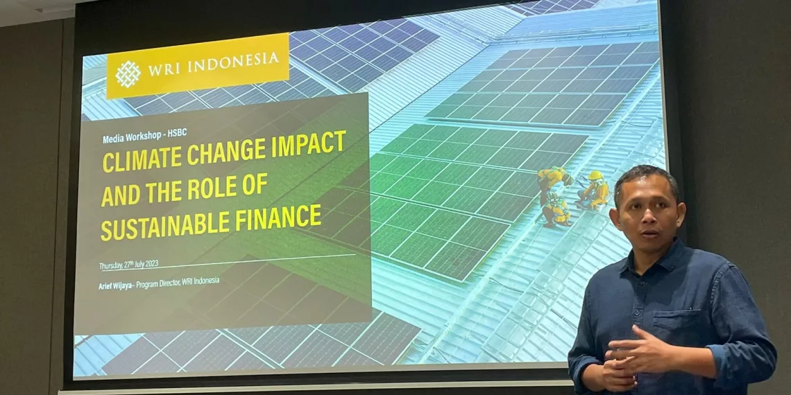Direktur Program World Resources Institute (WRI) Indonesia Arief Wijaya
