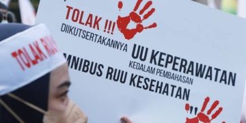 RUU Kesehatan Disahkan DPR, Tenaga Medis Bakal Mogok Massal