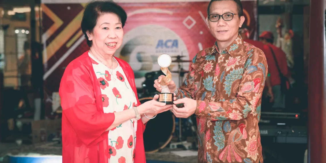 Dengan kerja keras, kerja bersama, kerja cerdas, dan kerja tuntas, ACA sabet golden trophy dari Infobank
